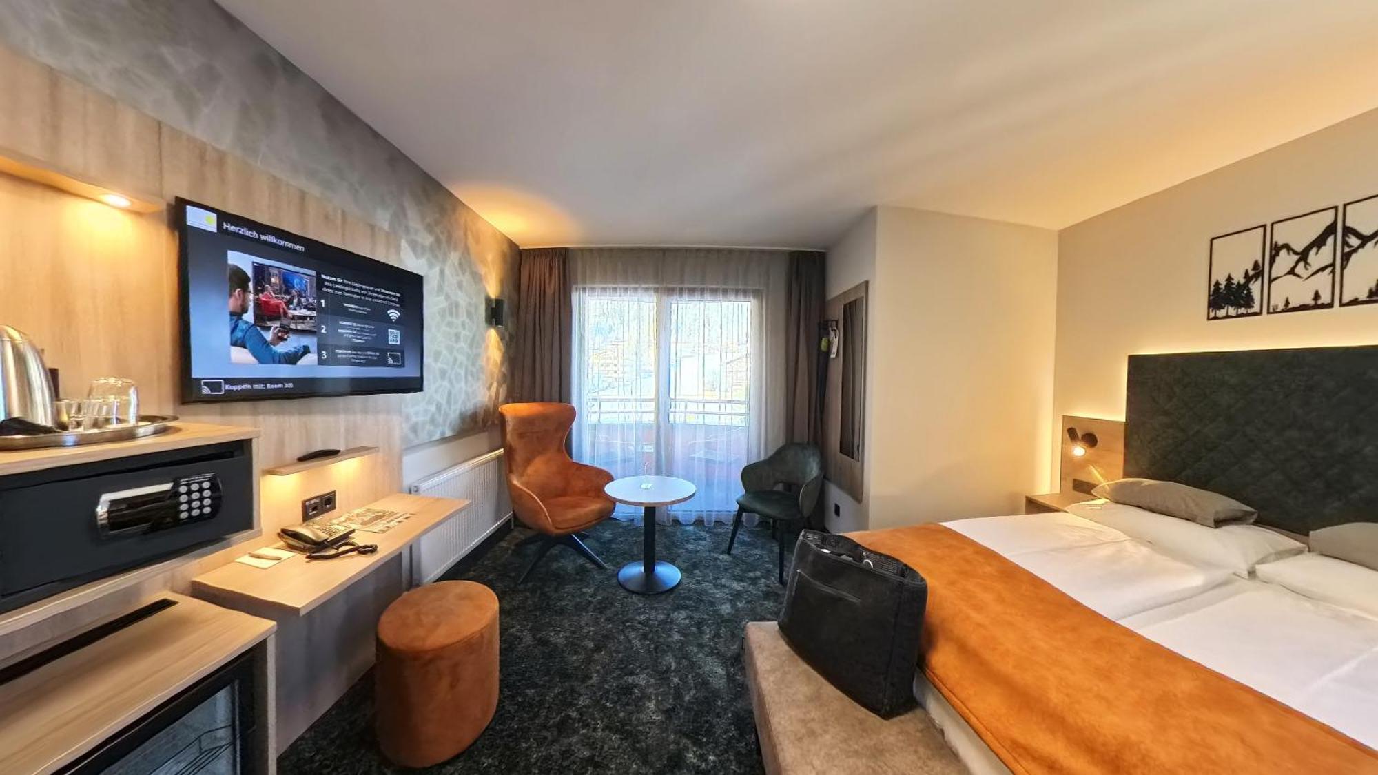 Vital & Sporthotel Brixen Brixen im Thale Exterior photo