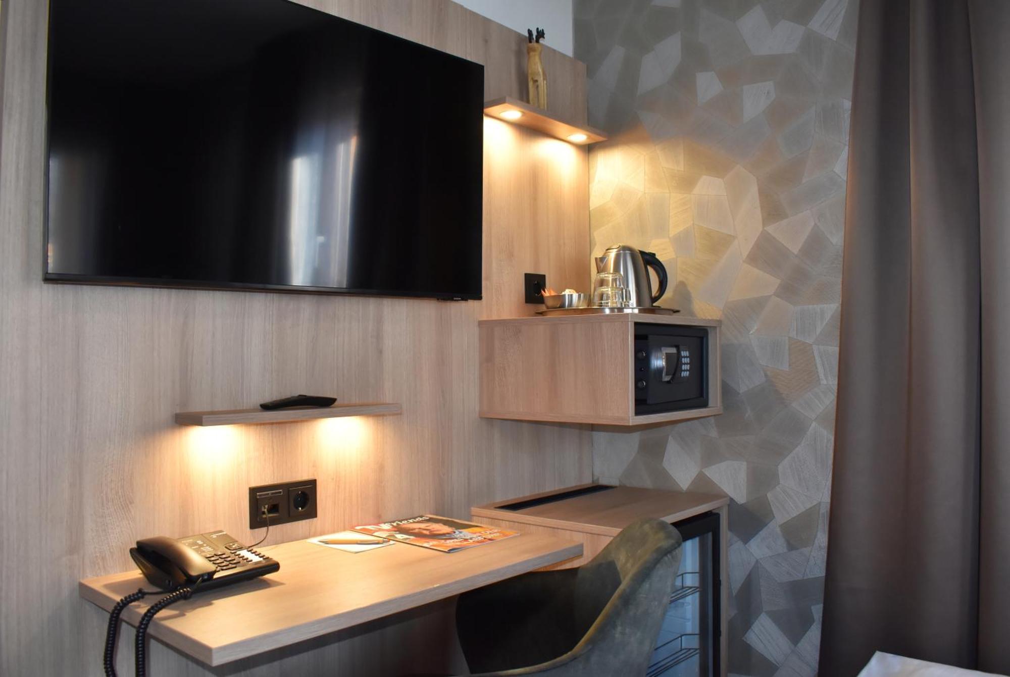 Vital & Sporthotel Brixen Brixen im Thale Exterior photo