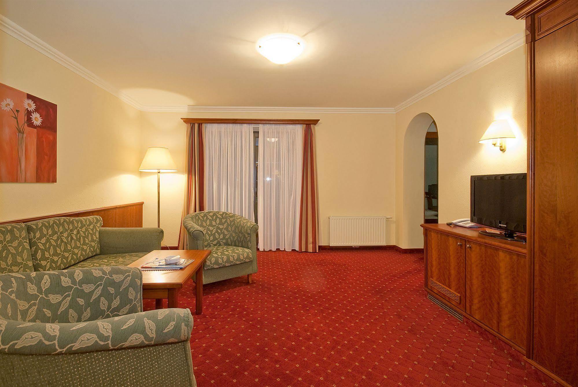 Vital & Sporthotel Brixen Brixen im Thale Room photo